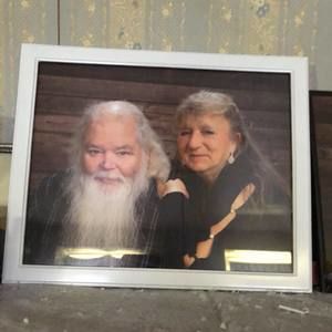 Meet your Posher, Gloria